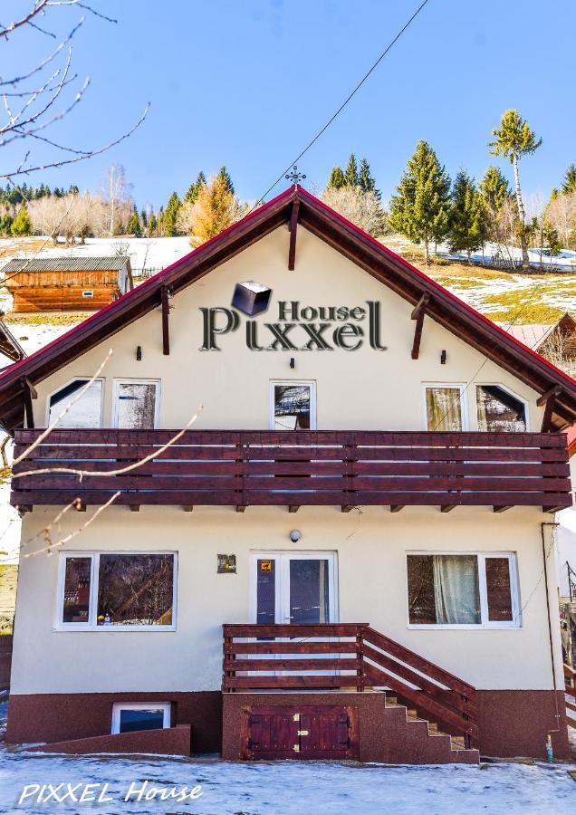 Pixxel House Hotel Moeciu De Sus Buitenkant foto